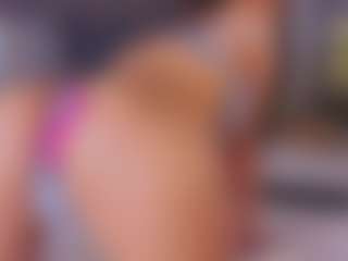 Mia-Oceann's Live Sex Cam Show