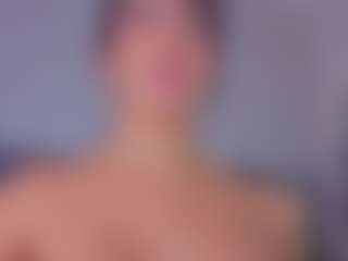 Mia-Oceann's Live Sex Cam Show