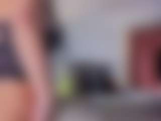 Mia-Oceann's Live Sex Cam Show