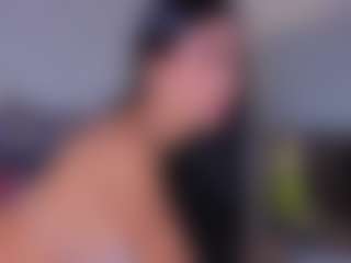 Mia-Oceann's Live Sex Cam Show