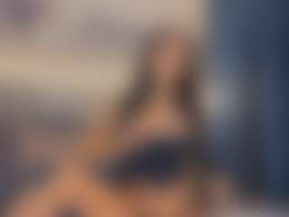 Mia-Oceann's Live Sex Cam Show