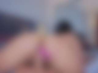 Mia-Oceann's Live Sex Cam Show