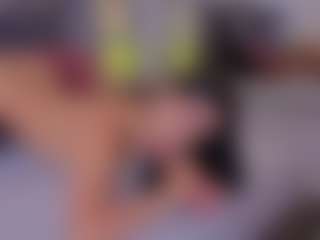Mia-Oceann's Live Sex Cam Show