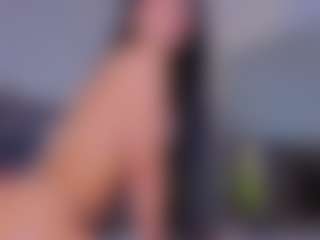 Mia-Oceann's Live Sex Cam Show