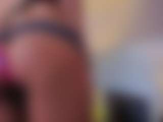 Mia-Oceann's Live Sex Cam Show