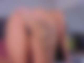 Mia-Oceann's Live Sex Cam Show