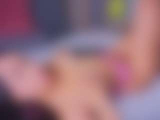 Mia-Oceann's Live Sex Cam Show