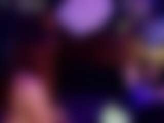 Live cam show with SmittenBitch3 - Bisexual on StripNow