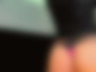 Live cam show with ValentinaMarinn - Anal Toys on Dolls Live