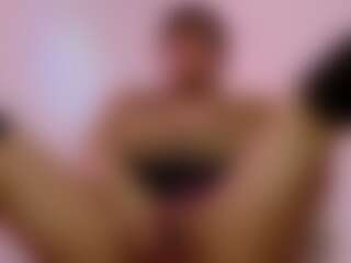Candy-juli27's Live Sex Cam Show