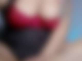 Candy-juli27's Live Sex Cam Show
