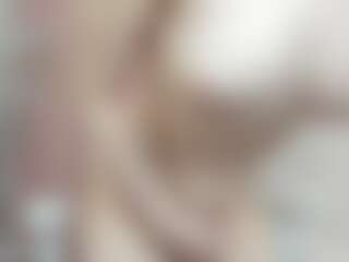 MiraSpaceGirl's Live Sex Cam Show