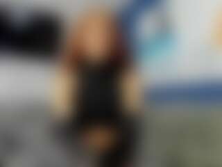 Live cam show with LiliElbe22 - Lean on StripNow
