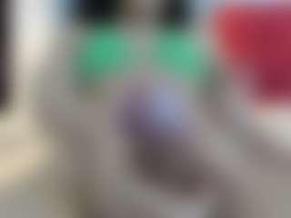 Live cam show with LiliElbe22 - Colombia on Camsoda