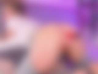 Live cam show with Lili - Butt Plug on Camsoda