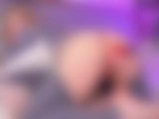 Live cam show with Lili - Blue Eyes on Camsoda