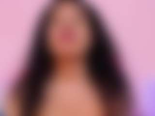 Live cam show with MingieeRouse - Colombia on AdultVida.com
