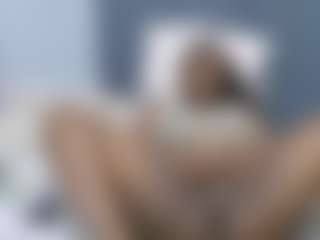 sweet-bunny12's Live Sex Cam Show