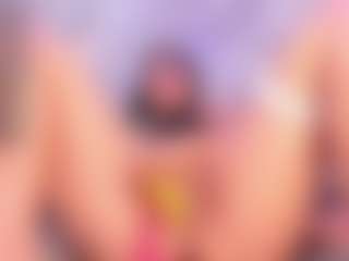 Live cam show with ElizabethReyy - Amateur Mature on Camsoda