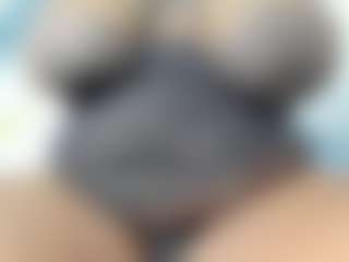 Live cam show with SuzansFox - Grandes Tetas on TeamSkeetLive