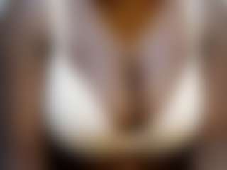 Live cam show with just-lela - Hairy Pussy on Latina Girls