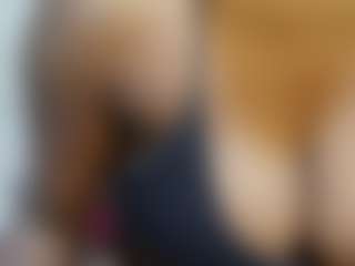 Live cam show with just-lela - Average on Streamer API
