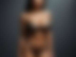 Adrianahdbdb's Live Sex Cam Show