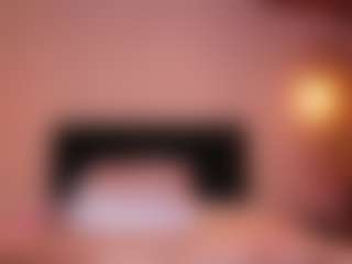 Live cam show with Chloe - Fuck Machine on livesexfox.com