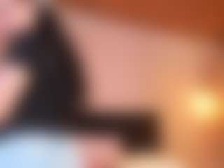 Chloe's Live Sex Cam Show