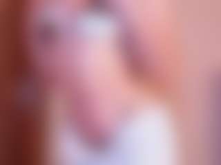 Chloe's Live Sex Cam Show