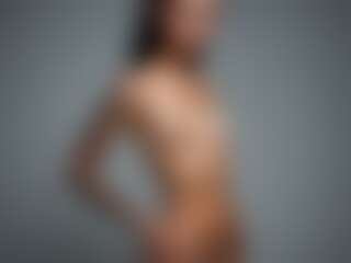 claraD's Live Sex Cam Show