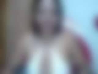 trixiemaze's Live Sex Cam Show