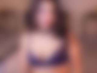 Live cam show with IvyEllis - Public Brown Hair on sexylive.show
