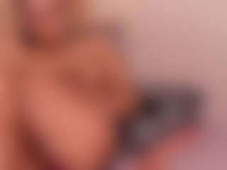Live cam show with IvyEllis - College on instabang