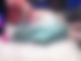 bigbootywife's Live Sex Cam Show