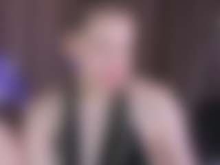 Live cam show with Colleen - Upskirt on TeamSkeetLive