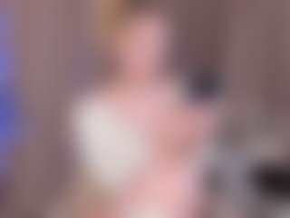 Live cam show with Colleen - Natural on Camsoda