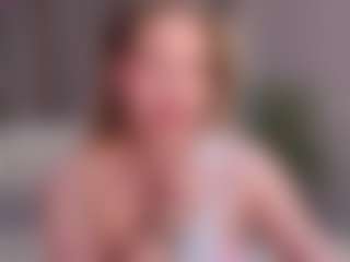 Live cam show with Colleen - Dirty Talk on friskycurves.com