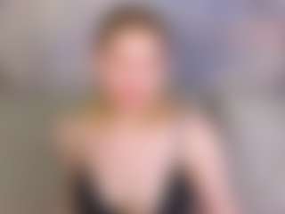 Live cam show with Colleen - Striptease on CamClone