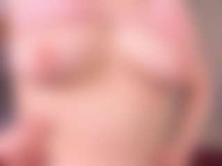 Live cam show with Colleen - Natural on Camsoda