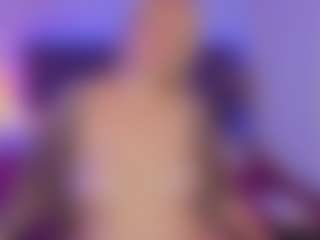 CurlyDream's Live Sex Cam Show