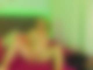 CurlyDream's Live Sex Cam Show