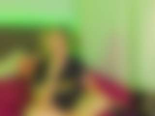 CurlyDream's Live Sex Cam Show