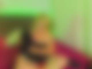 CurlyDream's Live Sex Cam Show