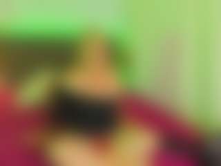 CurlyDream's Live Sex Cam Show