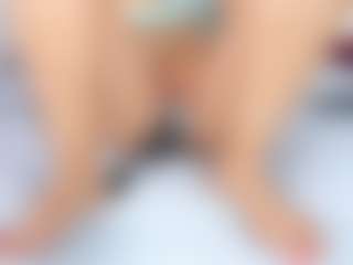 Live cam show with lady-30 - Granny Petite on Fling VIP Chat