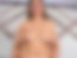 Live cam show with lady-30 - Granny Petite on Camsoda