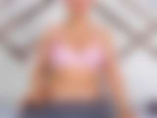 Live cam show with lady-30 - Granny Petite on Camsoda