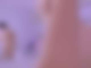 Live cam show with Laura Smith - Curvy Teen (18+) on pussylord.com