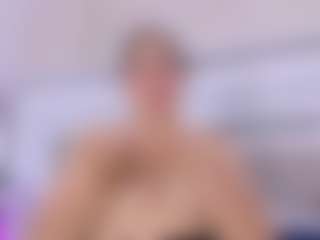 Laura Smith's Live Sex Cam Show